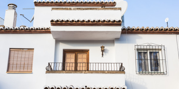 Pintar Fachadas de Casas Unifamiliares / Chalets en Penedès i Garraf · Pinturas Especiales Anticorrosivas y de Alta Resistencia